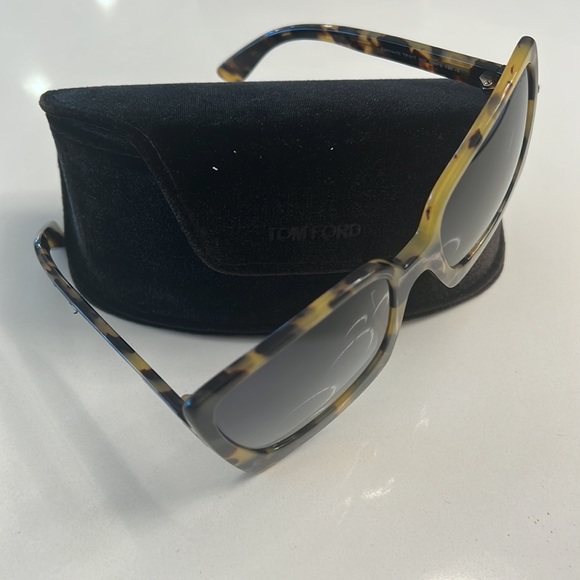 Tom Ford Katrina sunglasses / Dark Havana - Picture 4 of 11